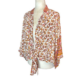 Paparazzi floral front-tie kimono